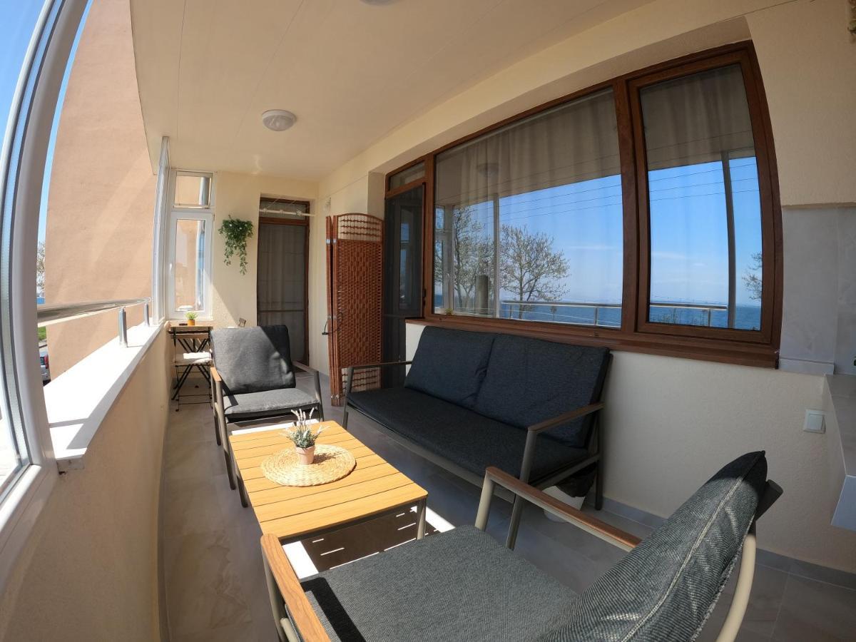 Sunset Yavorov Pomorie Apartment Bagian luar foto